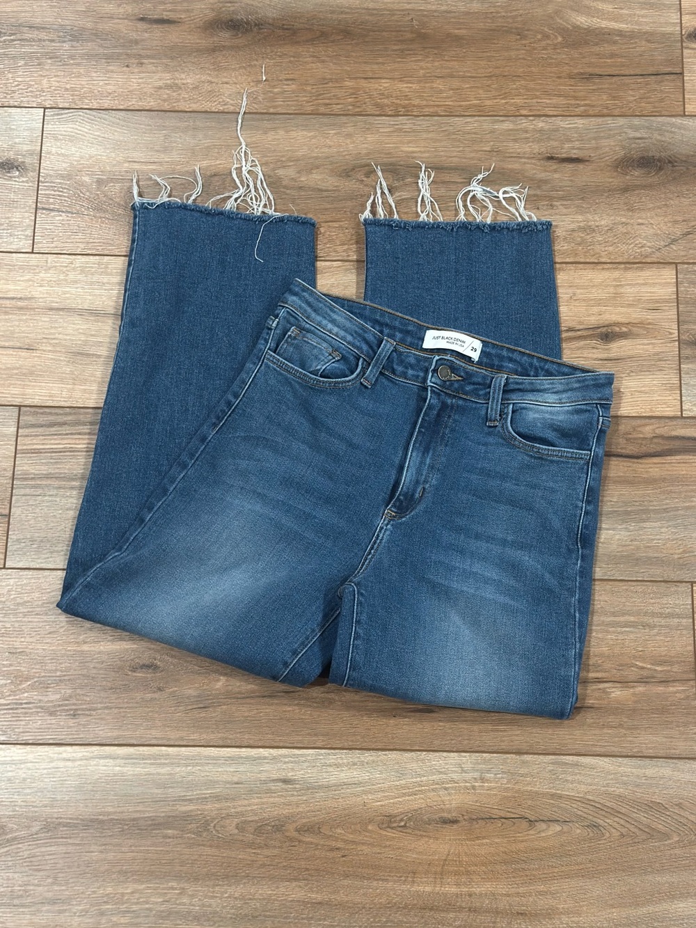 JUST BLACK DENIM Raw Hem Casual High-rise Wide Leg Ankle Jeans | Size 29
